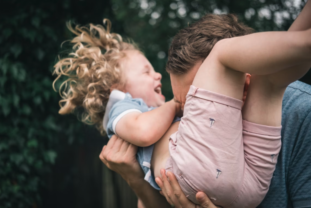 'Blijf gooien met onze kinderen. En blijf ze vooral ook opvangen. Als je goed kijkt, zie je hoeveel jullie lijken op God.'