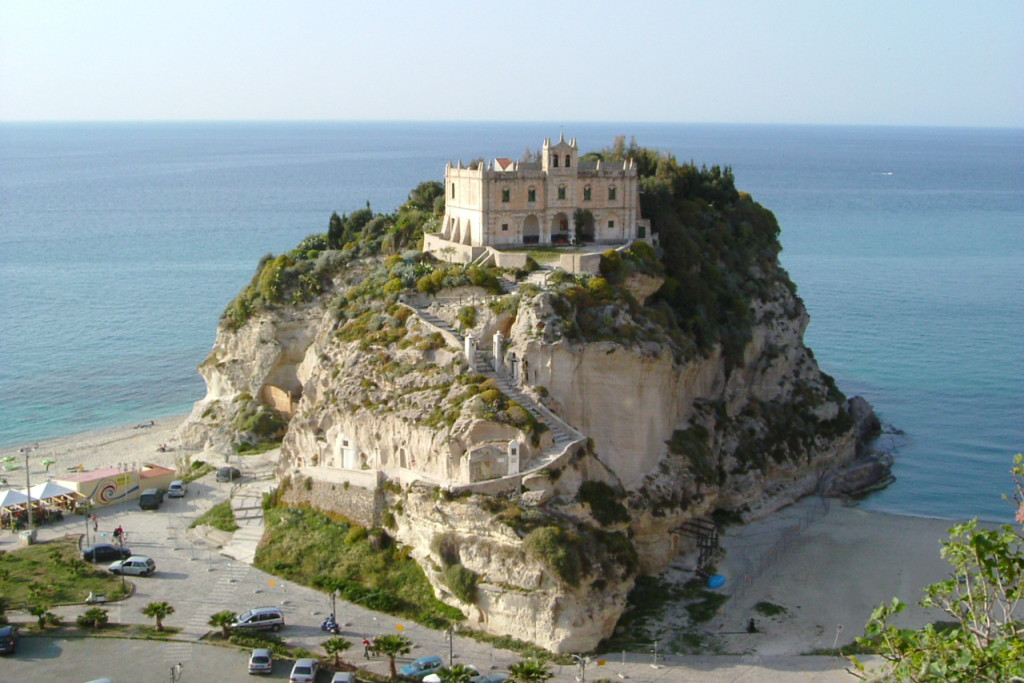Santa Maria dell'Insola in Tropea.