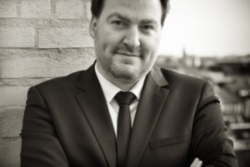 Christophe Busch. Christophe Busch.
