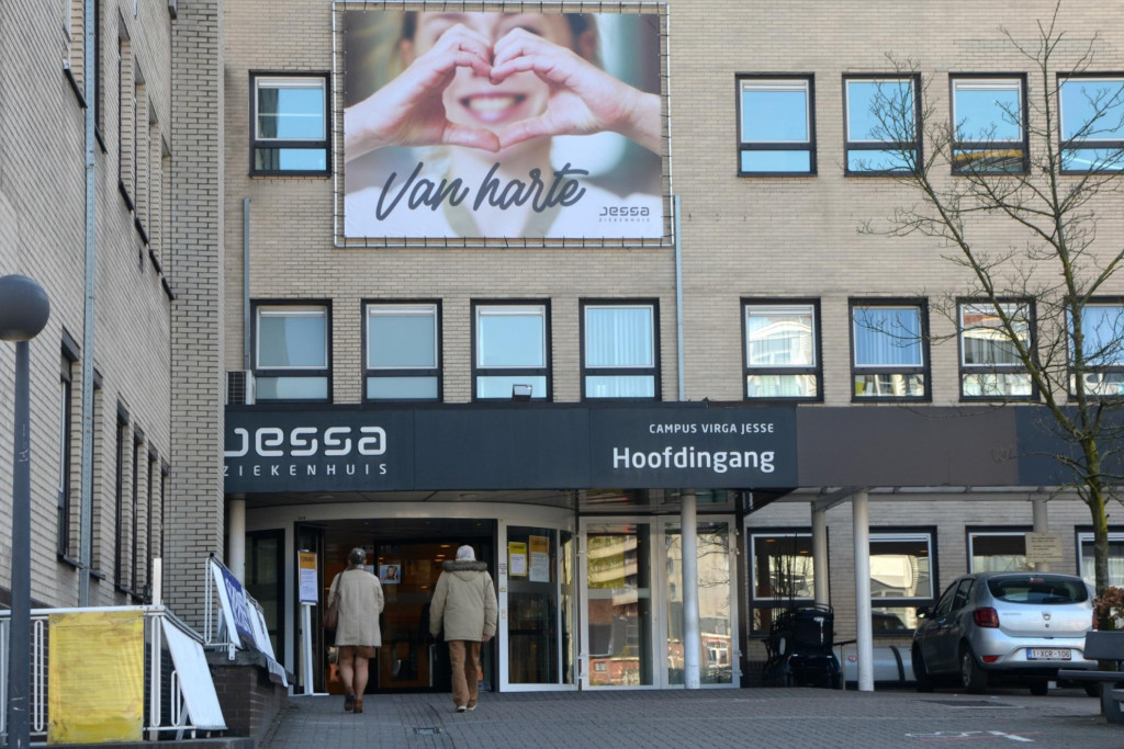 De solidariteit in het Jessa Ziekenhuis in Hasselt is groot, met oprechte bezorgdheid en troost voor elkaar.
