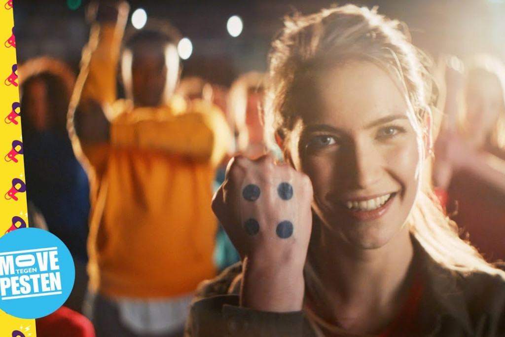 Tinne Oltmans, boegbeeld van de Move tegen pesten 2018 van Ketnet. Tinne Oltmans, boegbeeld van de Move tegen pesten 2018 van Ketnet.