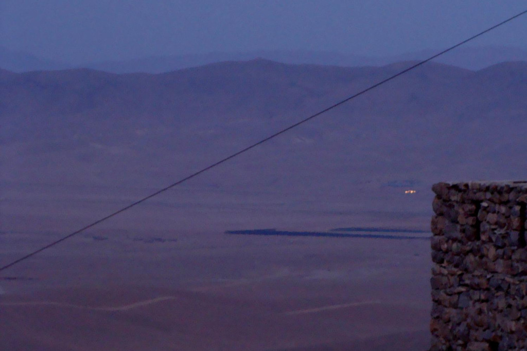 Zonsondergang in Syrië. Ook voor mij is de zon van het geloof nog niet opgegaan. 