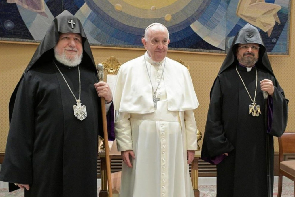 De Armeens-apostolische kerkleiders bij paus Franciscus