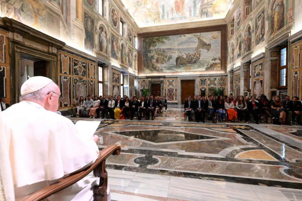 Paus Franciscus ontmoette vanmorgen Belgische jongeren op bedevaart in Rome