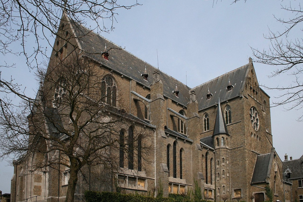 De Onze-Lieve-Vrouwebasiliek van Vaux-sous-Chèvremont