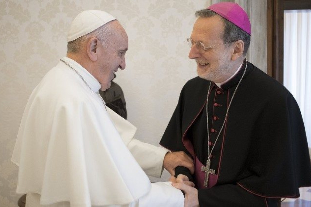 Claudio Gugerotti bij paus Franciscus