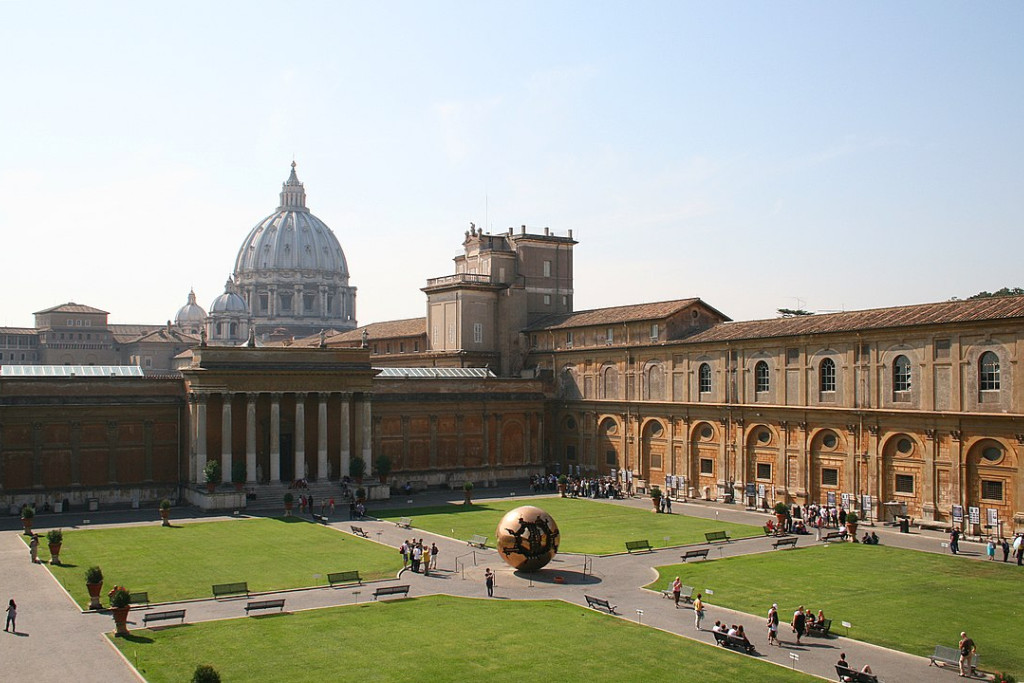 De Cortile della Pigna, waaronder zich het grootste deel van het Vaticaans Geheim (nu 'Apostolisch') Archief bevindt
