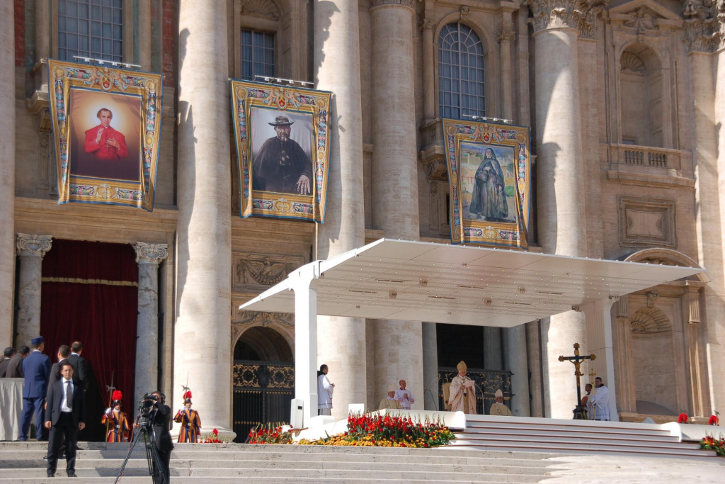 Heiligverklaring van pater Damiaan in Rome