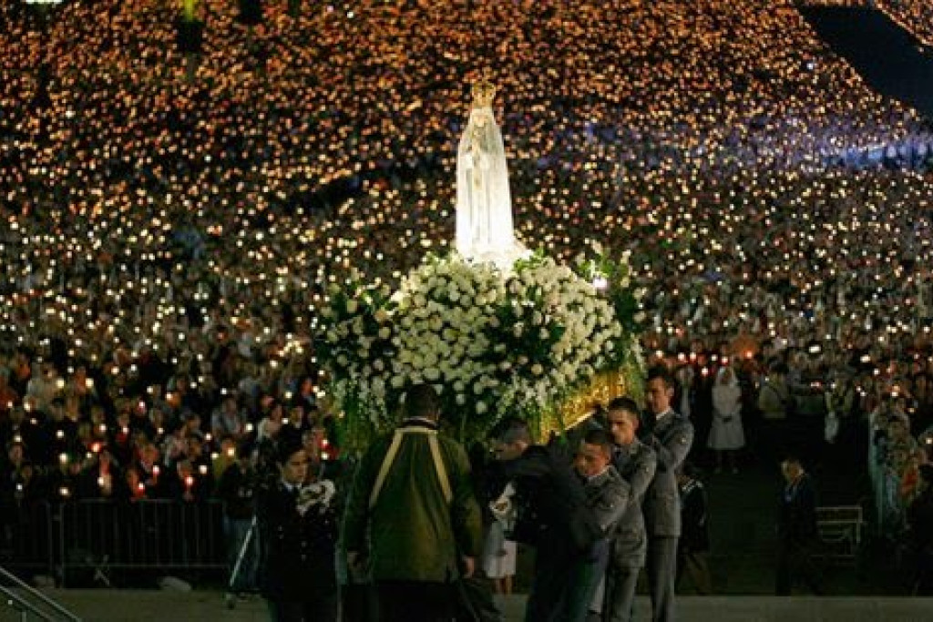 Gelovigen in Fatima 
