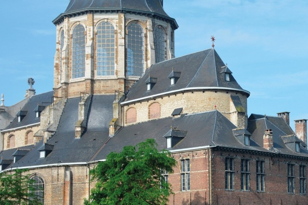 De Onze-Lieve-Vrouw van Hanswijkbasiliek in Mechelen