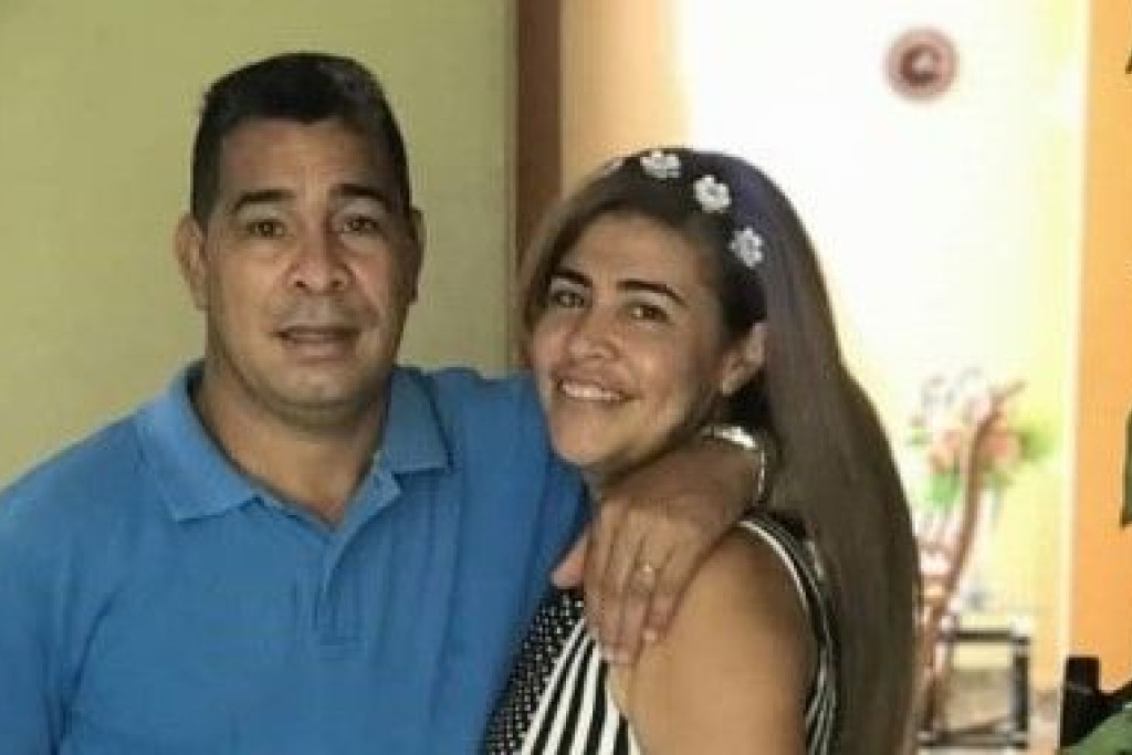 Pastor Lorenzo Rosales Fajardo en zijn echtgenote Maridilegnis Carballo