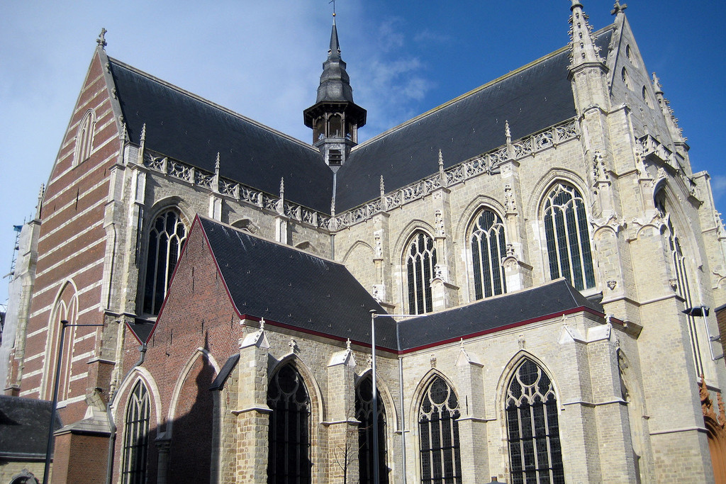 De Sint-Martinuskerk in Aalst