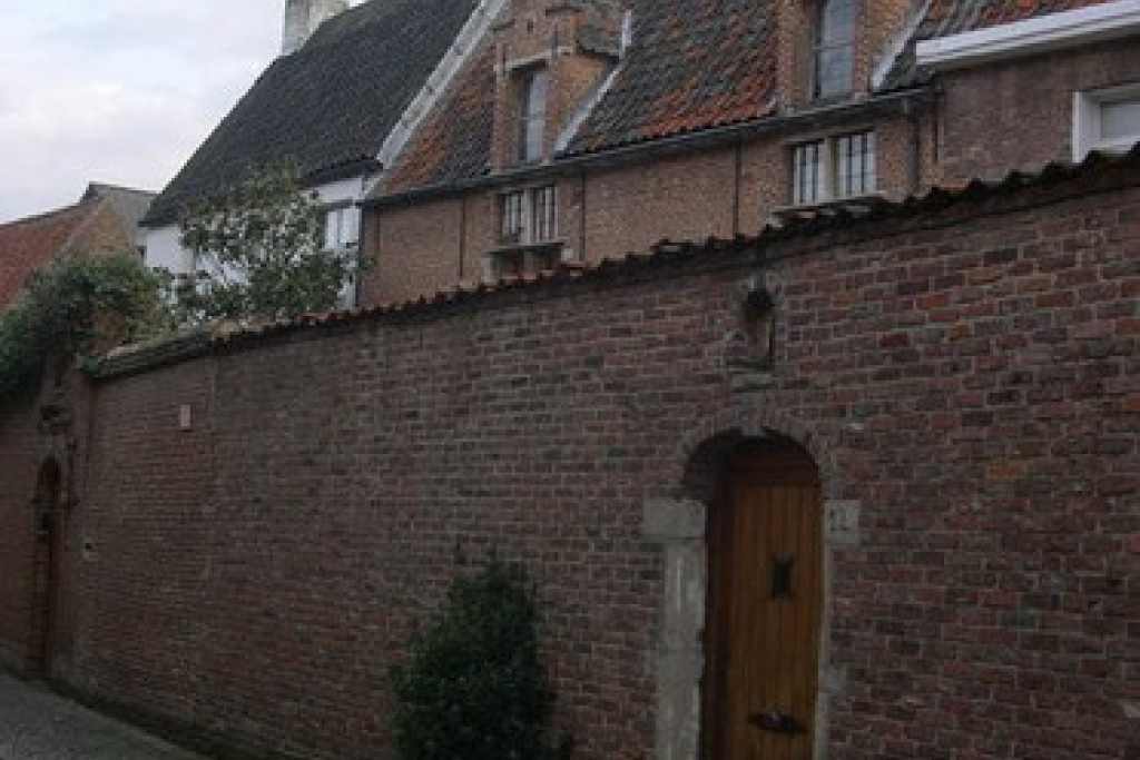 Acht zaligheden in Begijnhof van Mechelen