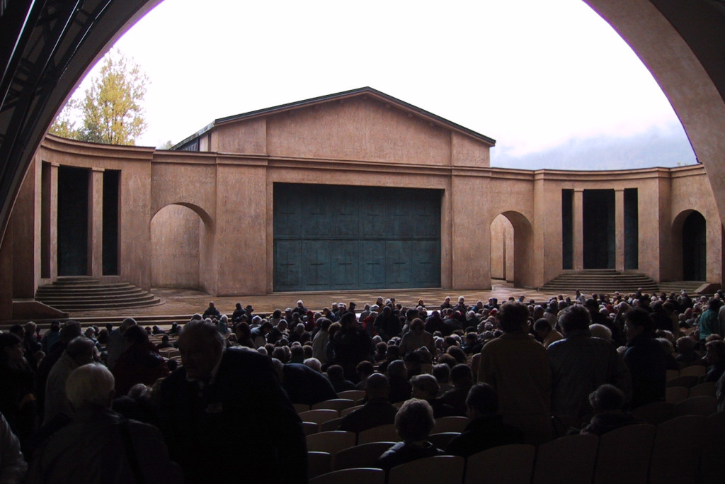 Het podium voor het passiespel in Oberammergau