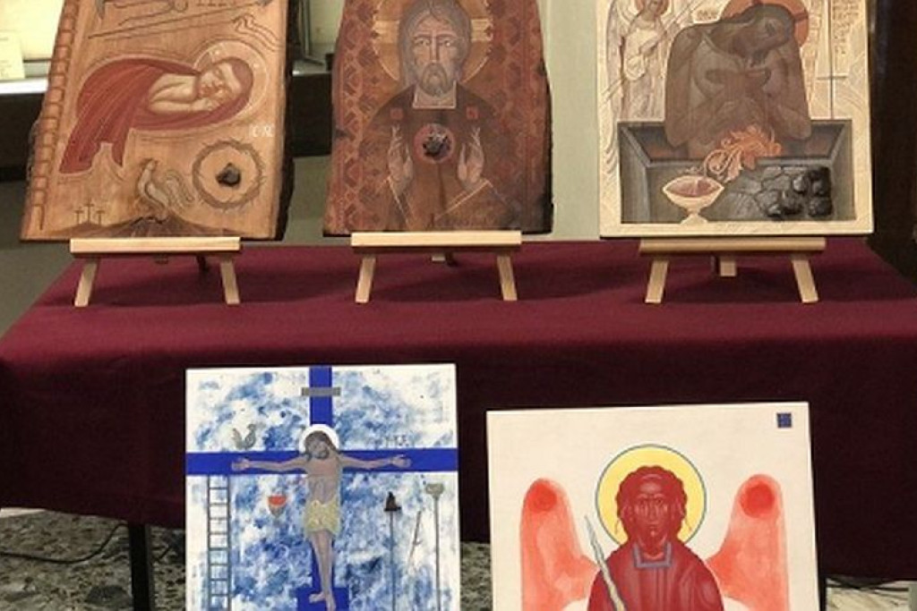 Iconen uit de oorlog in Oekraïne reizen de wereld rond