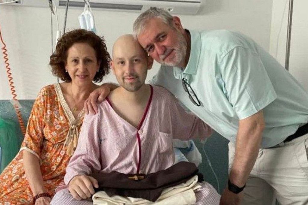 Pablo Alonso, met zijn ouders