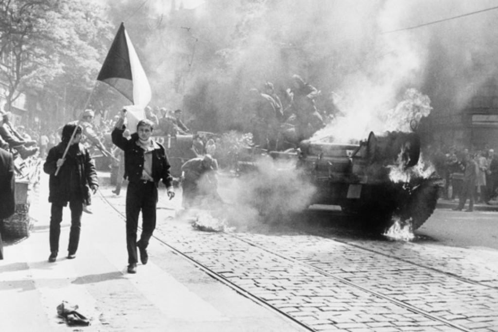Russische tanks maken een einde aan de Praagse Lente