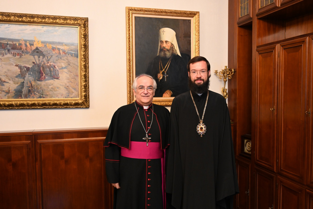 Metropoliet Antony van Volokolamsk en de apostolische nuntius Giovanni D'Agnello