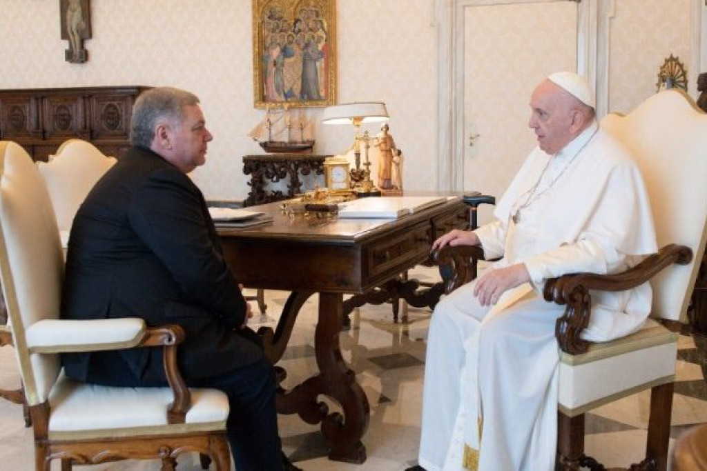 Luciano Russo bij paus Franciscus