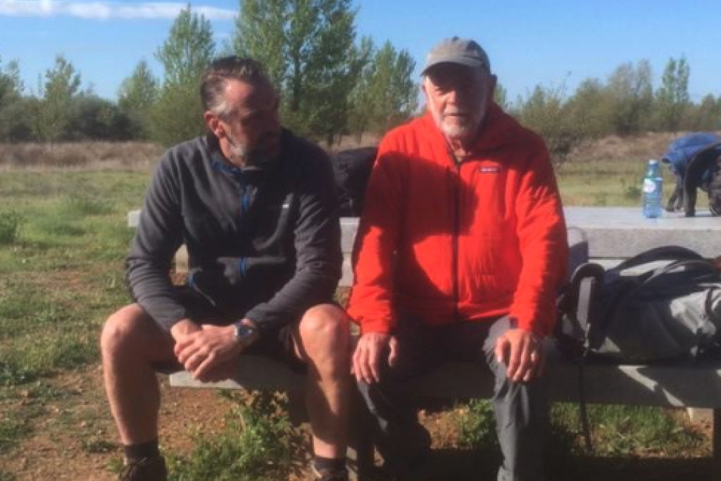 Vader Wim Waes met zoon Tom, die ook tijdens zijn vorige Compostelatocht even meeliep. 