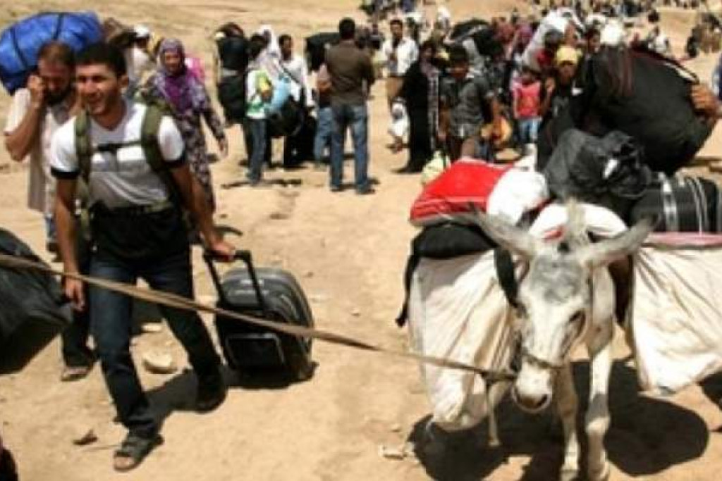 Vluchtelingen verlaten Oost-Syrië