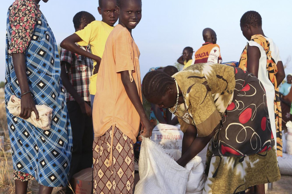 Voedselbedeling in Jonglei, Zuid-Soedan, door Catholic Relief Services