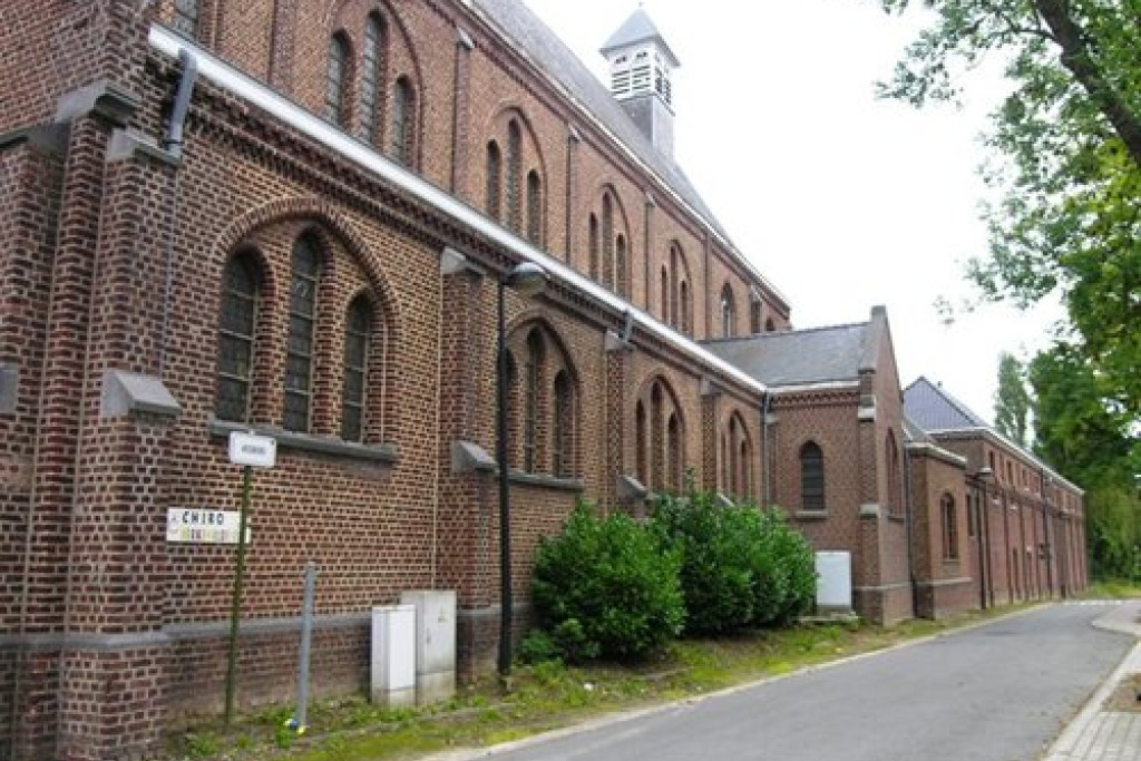 De geklasseerde kerk van het passionistenklooster