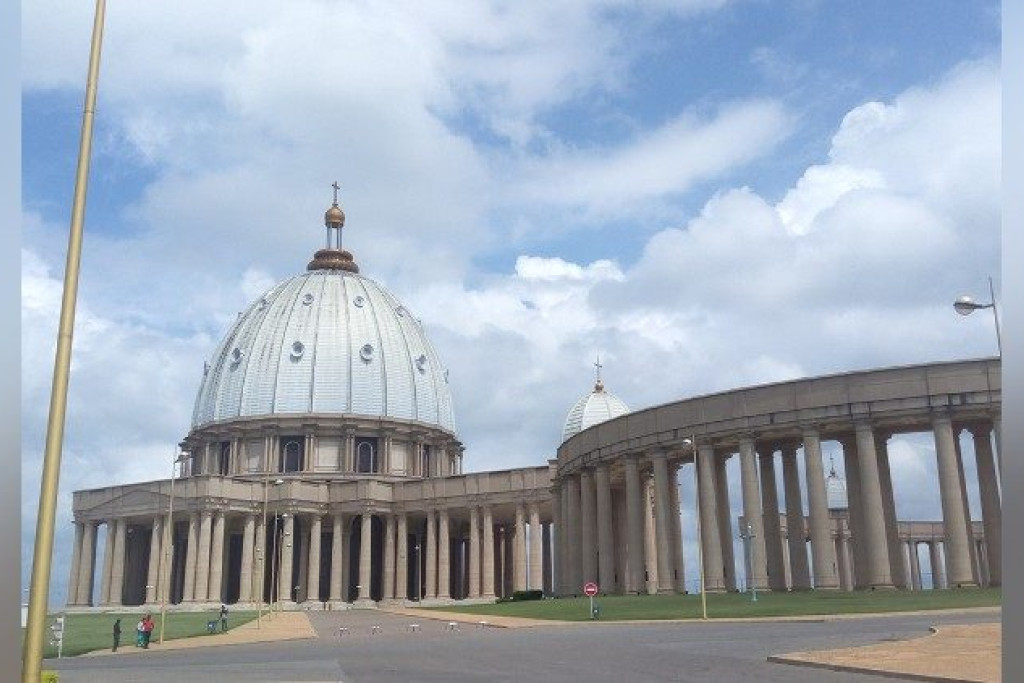 De basiliek van Yamoussoukro 