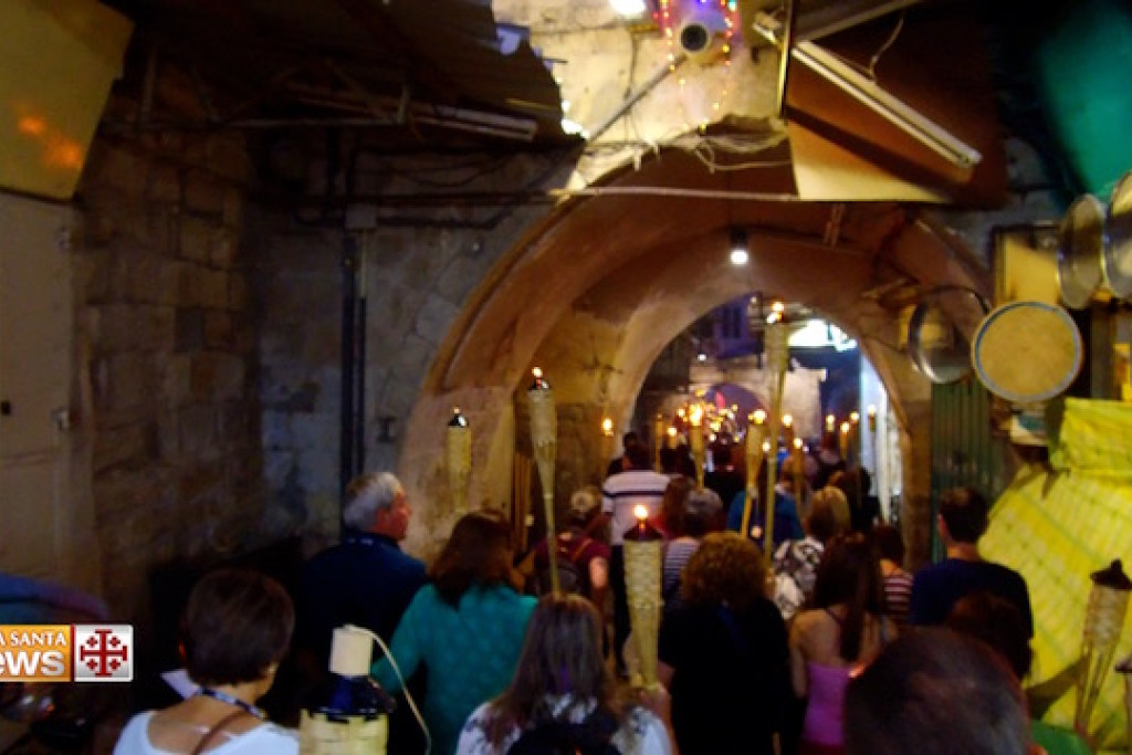 Christelijke pelgrims in de oude stad van Jerusalem
