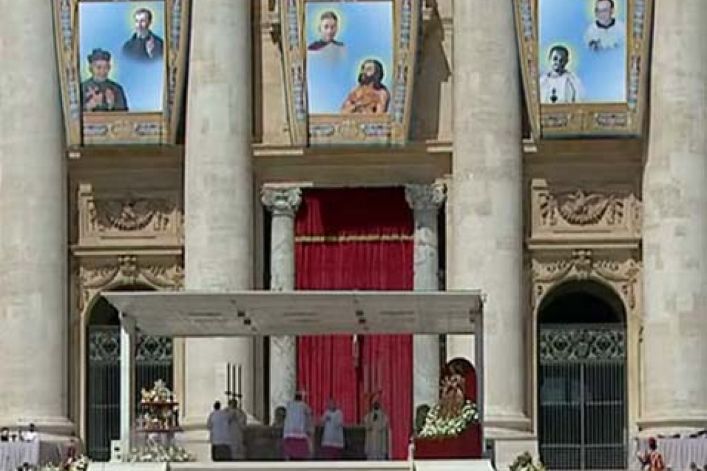 Titus Brandsma, Charles de Foucauld en 8 anderen heilig verklaard op 15 mei 2022