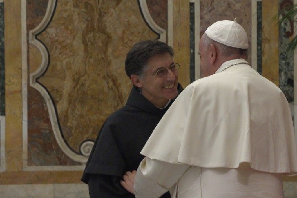 Paus Franciscus met de algemene overste van de minderbroeders conventuelen