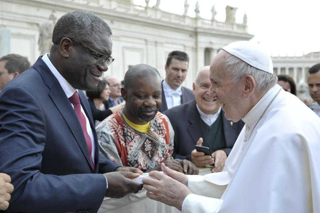 Denis Mukwege met paus Franciscus