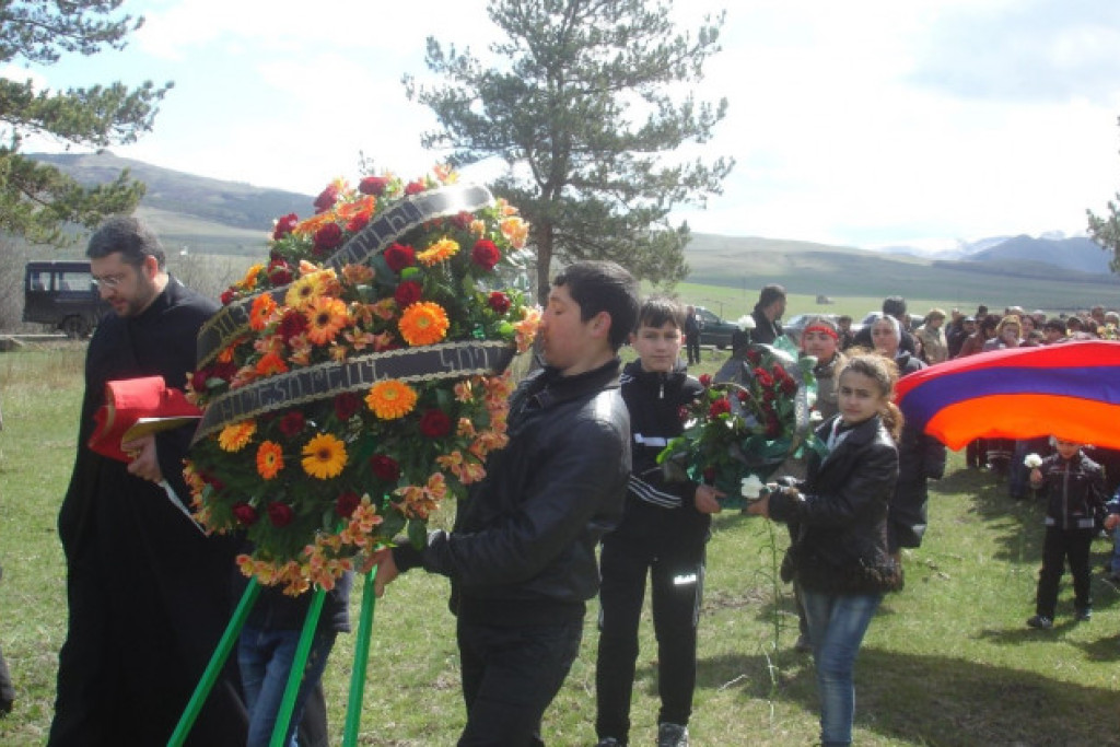 Nationale rouw in Armenië, waarbij de slachtoffers van de gevechten met Azerbeidzjan worden herdacht