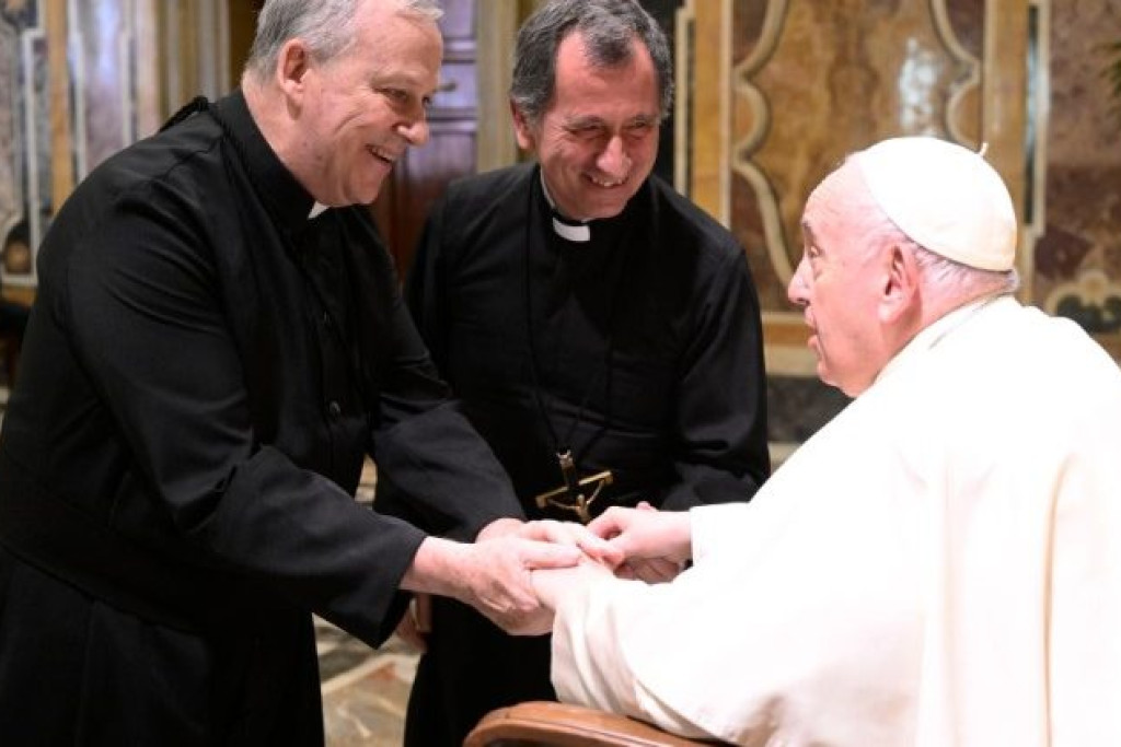 Paus Franciscus ontmoet de oblaten van Maria