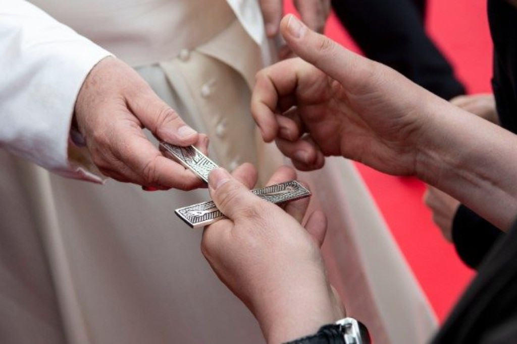 Zonder verkondiging is de kerk volgens de paus een vereniging of een ngo