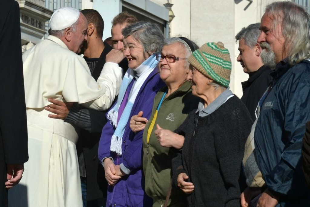 Paus Franciscus opent het wassalon in Rome