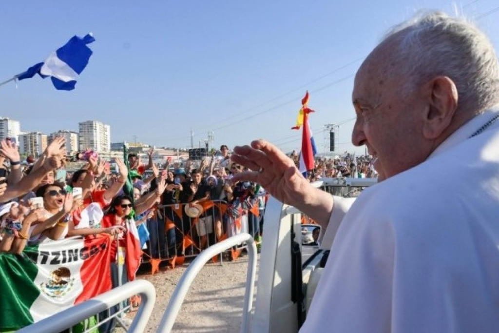 Paus Franciscus tijdens de slotviering van de Wereldjongerendagen