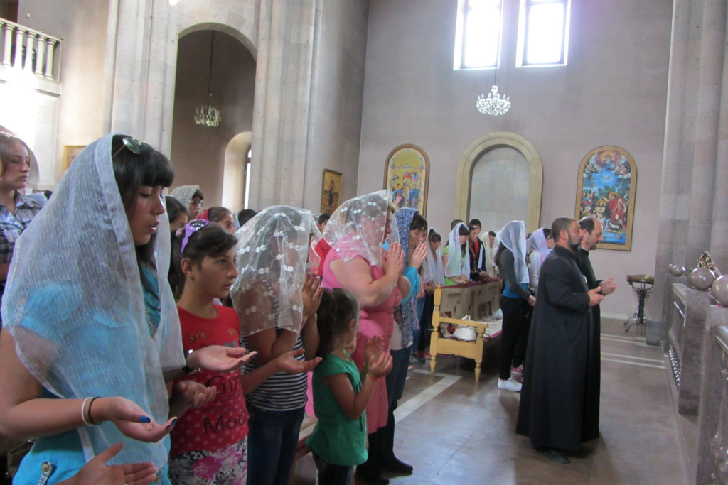 Armeense gelovigen © Kerk in Nood
